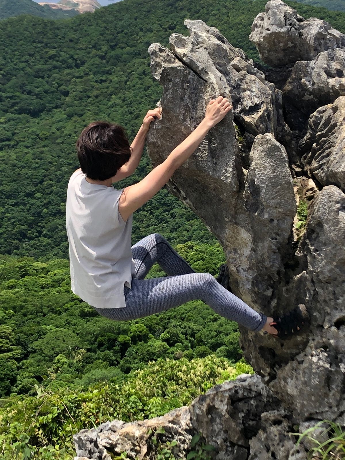 嘉津宇岳って簡単そうだけど、結構すごい山だった。ちむどんどん♪