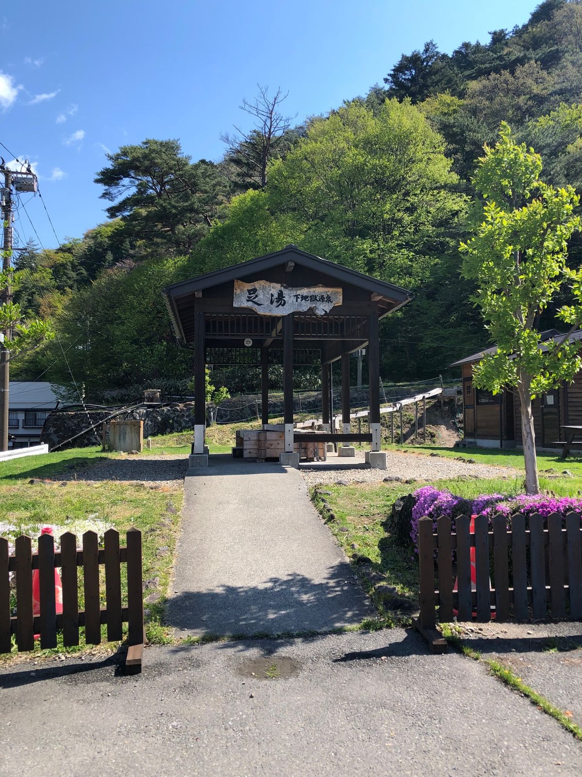 張り切りすぎてダム見学会の集合時間よりも3時間くらい早く着いてしまったので...