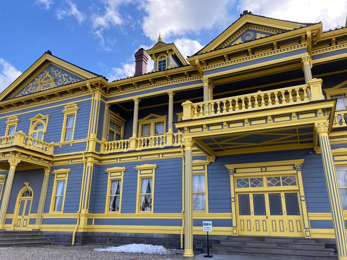 ２日目。函館に来たら行っておくべき《ラッキーピエロ》でランチ。人気のチャイ...