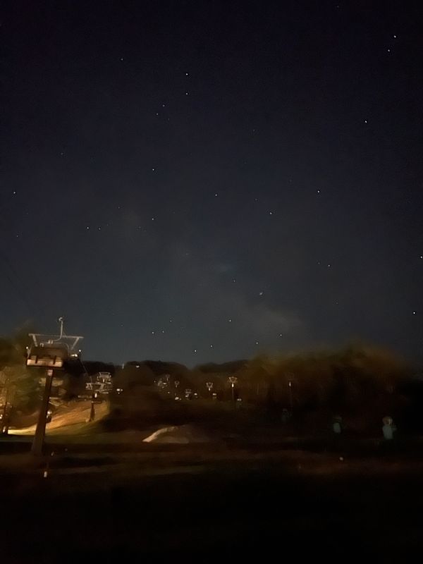 日本・軽井沢「プリンスホテル軽井沢のコテージに泊まってみる」の写真：夜な夜なこっそり天の川撮影
綺麗に撮れた...