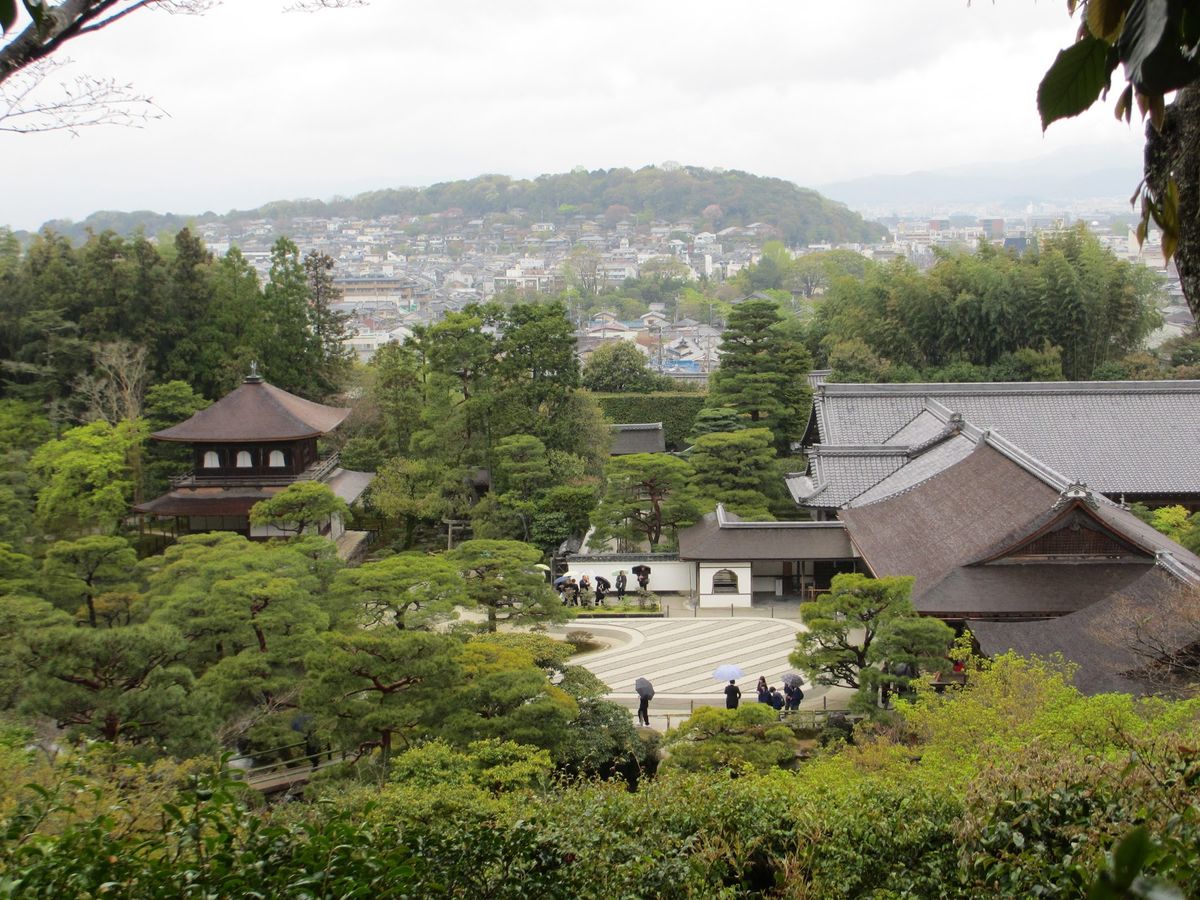 1日目
京都に到着。
ノープランでお寺をブラブラしてたけど、
思いつきで人...