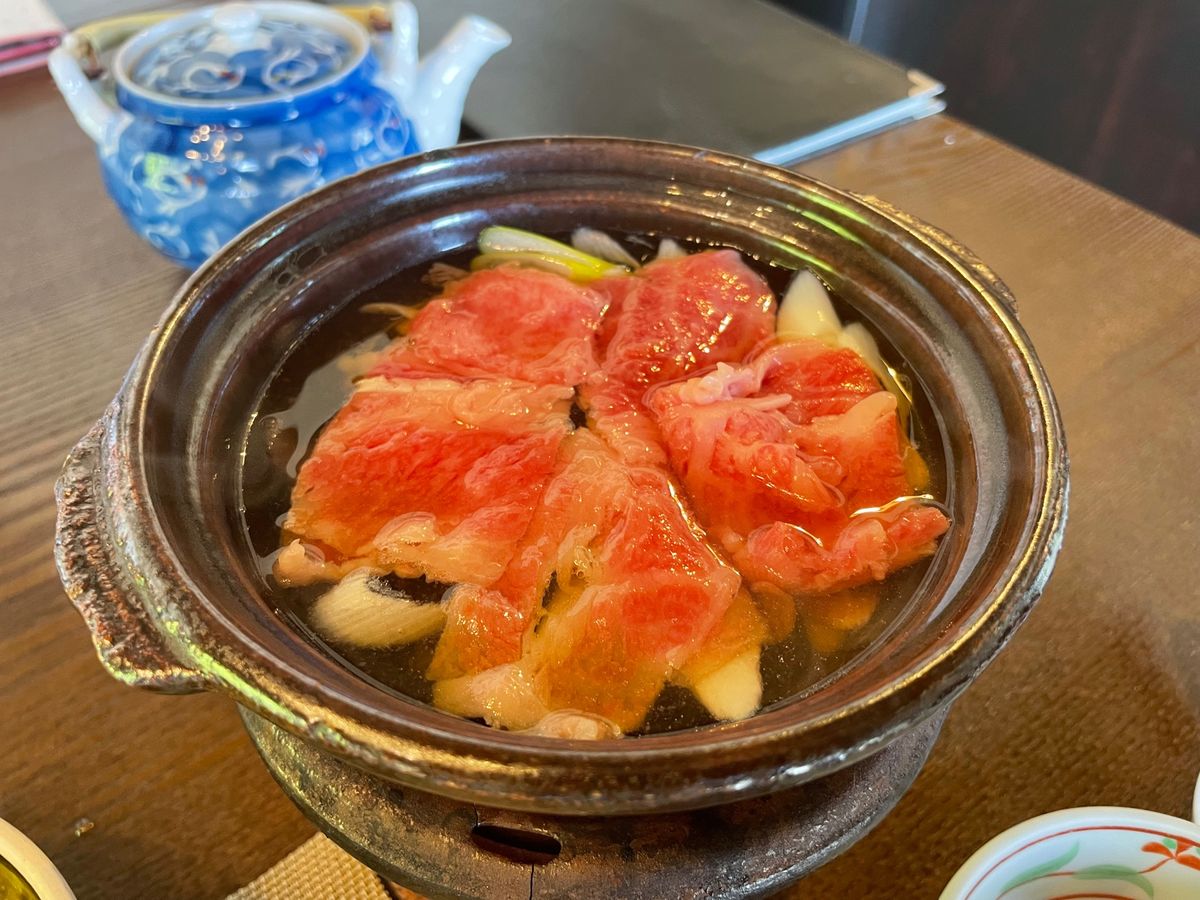 旅行最後のランチはミシュランプレートにも選ばれた郷土料理のお店。こんな田舎...