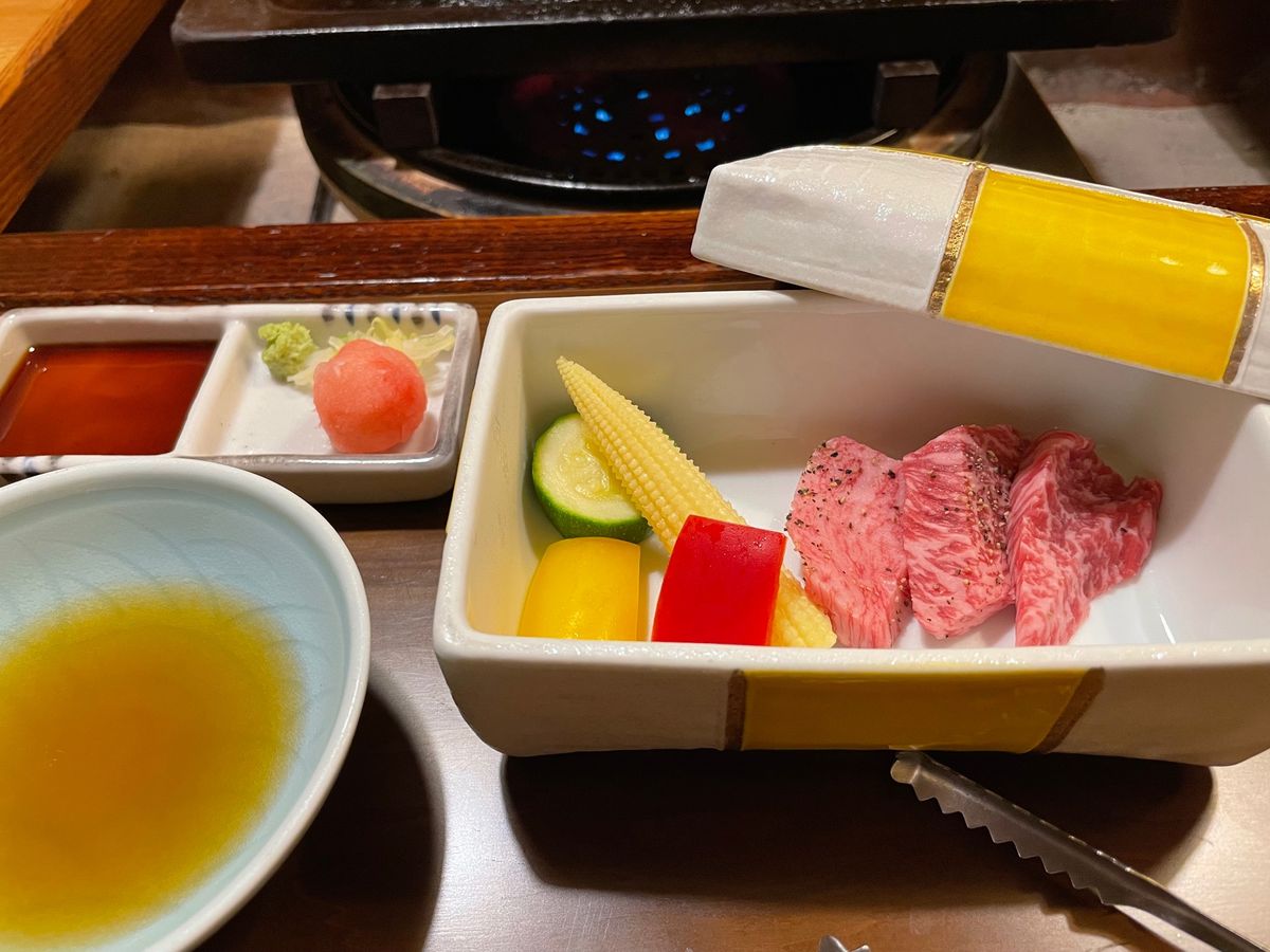 飛騨の地酒に飛騨牛、新鮮なお刺身。どの料理も大変美味しゅうございました。