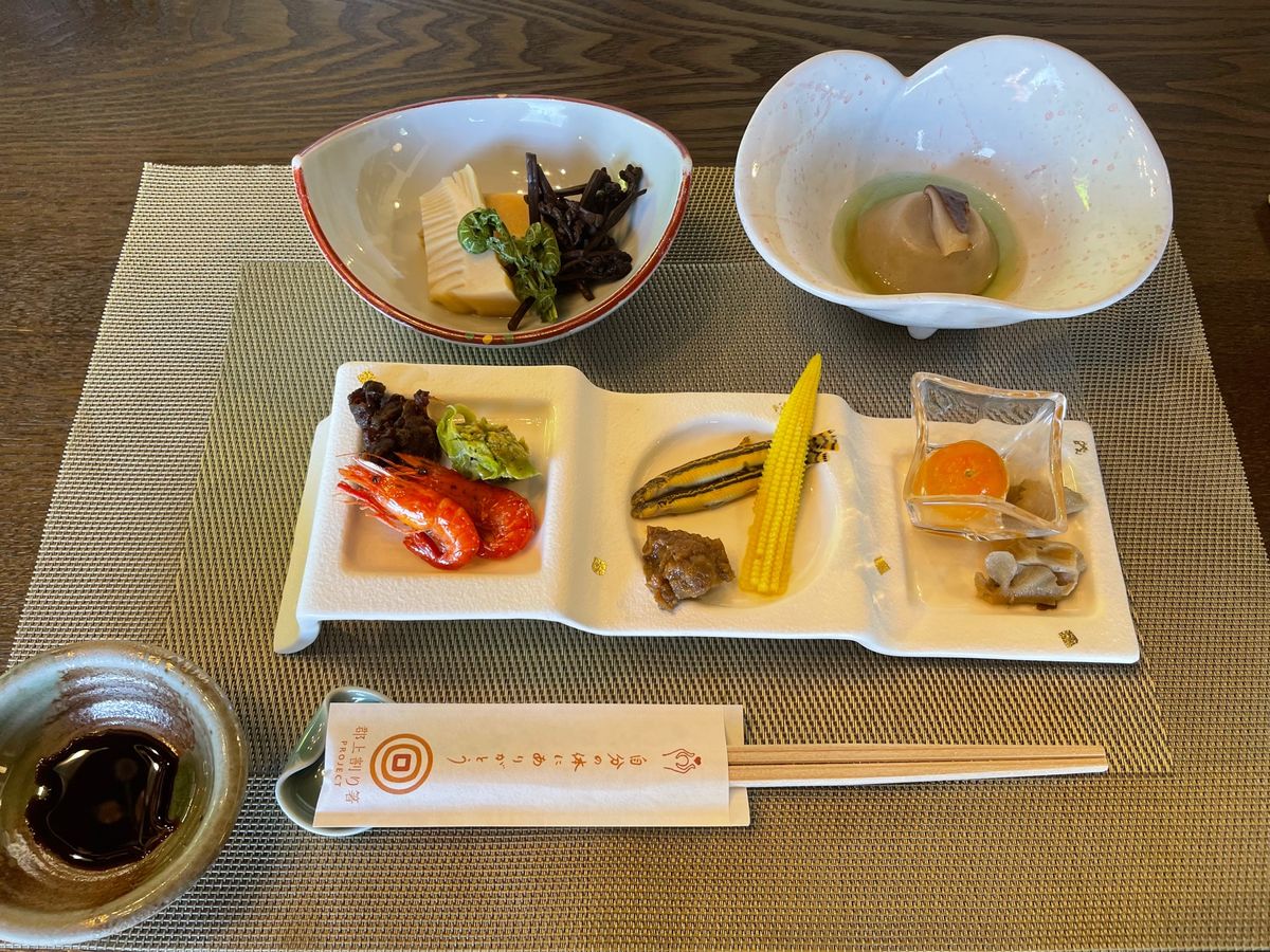 旅行最後のランチはミシュランプレートにも選ばれた郷土料理のお店。こんな田舎...