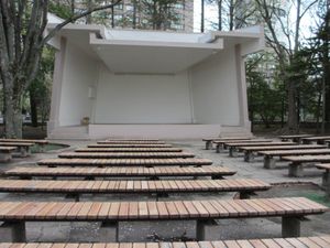 ゴールデンスランバー
アヒルと鴨のコインロッカー
などなど映画のロケ地巡り...
