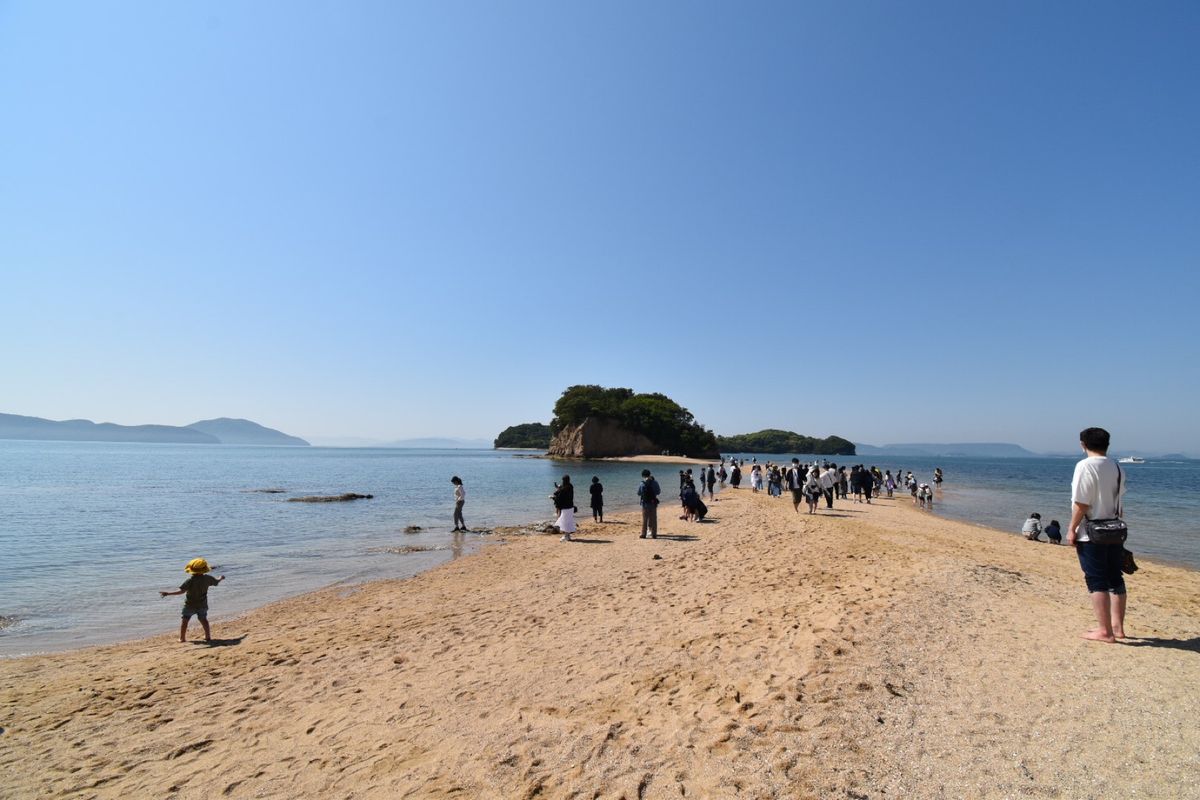 小豆島のエンジェルロード！

実はつながっていなかったんだけど、人多すぎて...