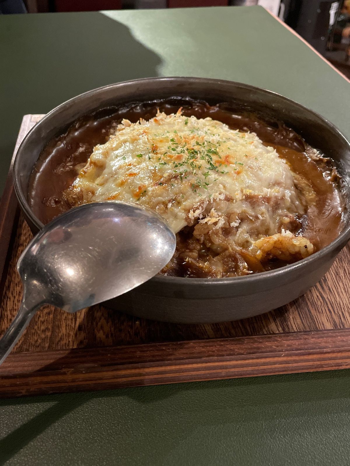 門司港の展望室で飲んだブルーのシロップ＋ソーダの色が綺麗だった。

夜は門...