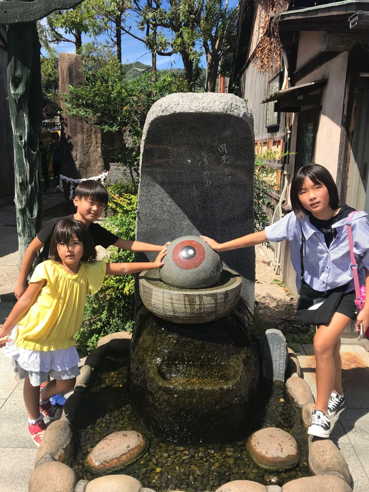 ゲゲゲの鬼太郎に大はしゃぎ🤣
城崎温泉も３つも風呂まわれて最高でした♨️