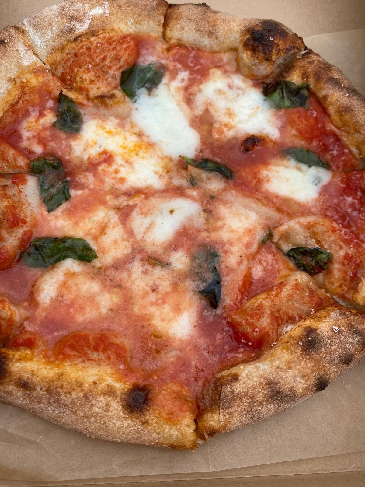 クルックフィールズの
ファマーズレストランでランチ🍽
イートインは混んでい...