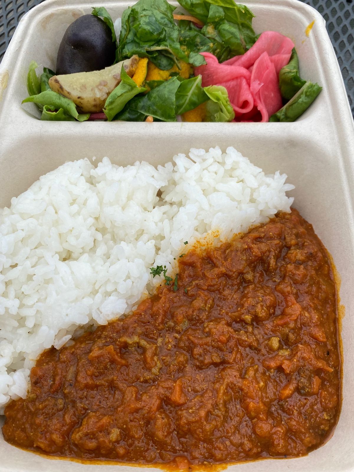 クルックフィールズの
ファマーズレストランでランチ🍽
イートインは混んでい...