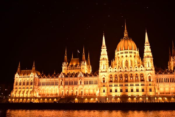 ハンガリー・ブダペスト「ハンガリー_ブダペスト旅行」の写真：ドナウ川のナイトクルーズ