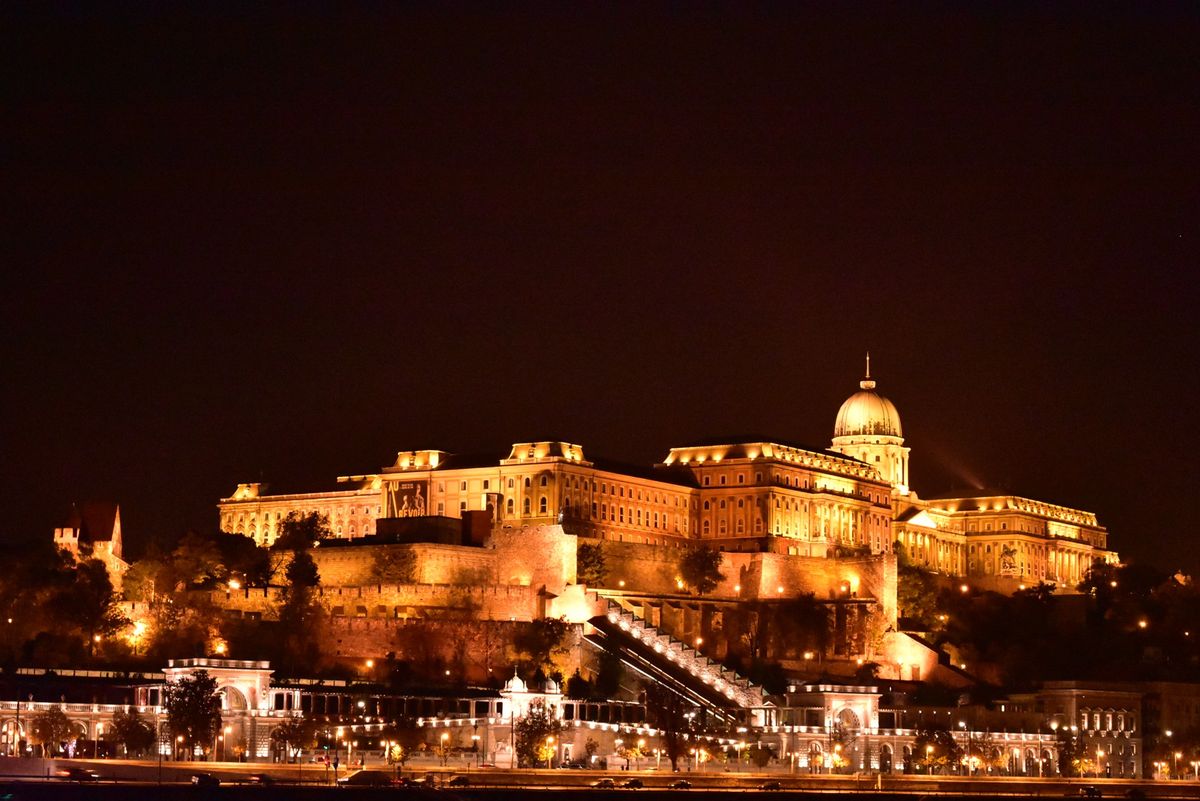 ドナウ川のナイトクルーズ