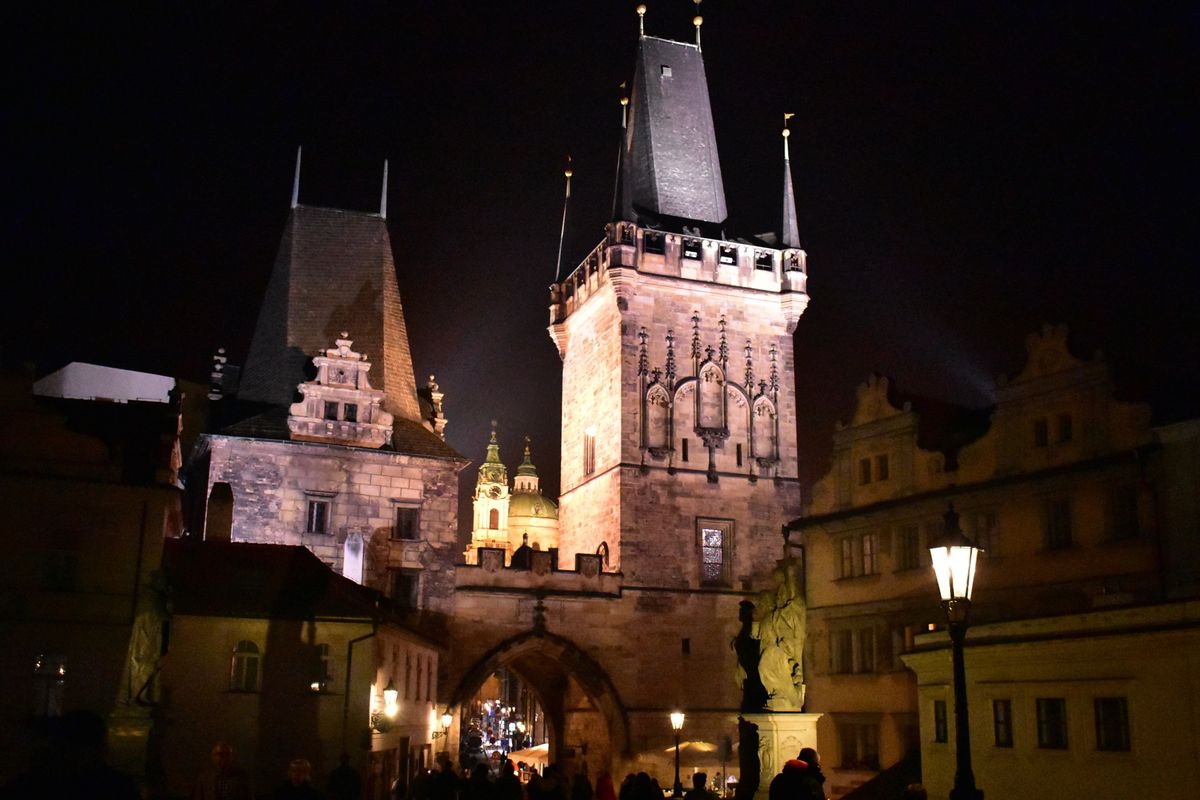 夜のプラハ