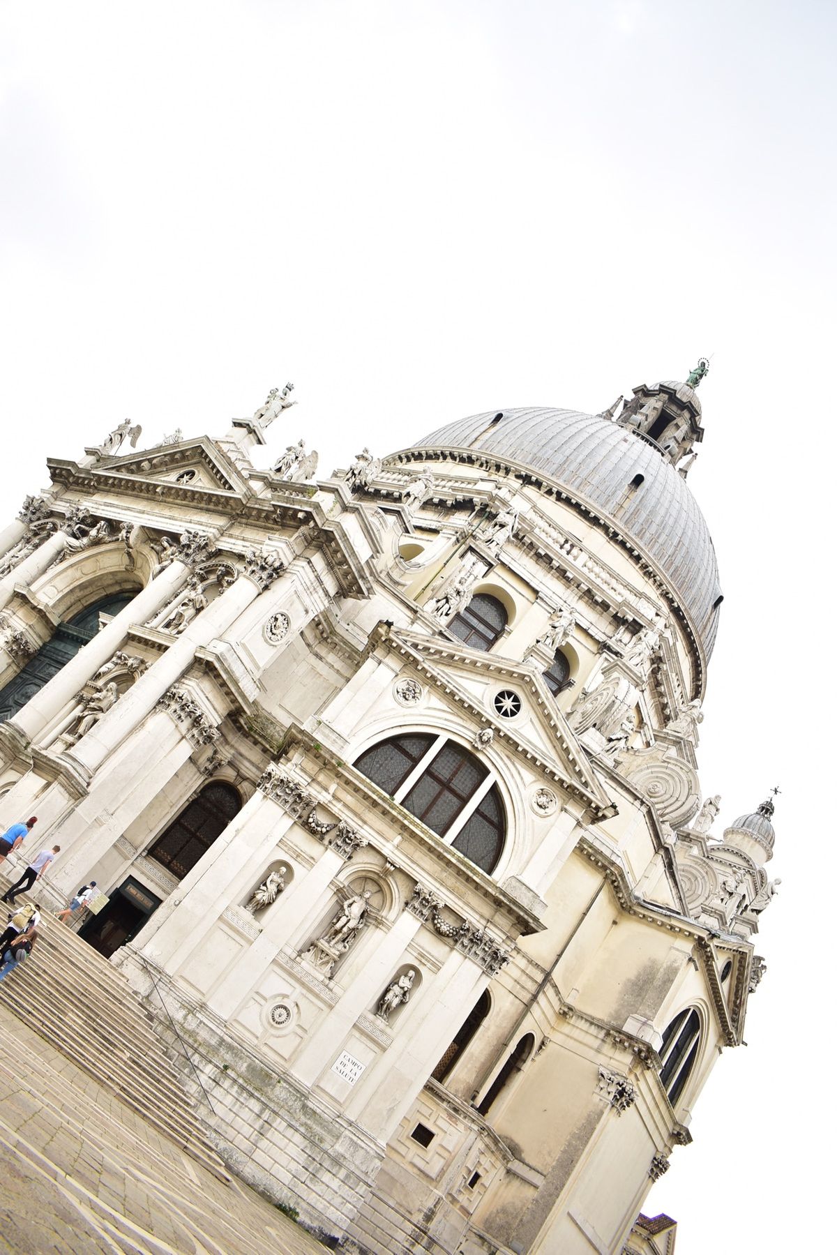 聖マリア・デッラ・サルーテ聖堂