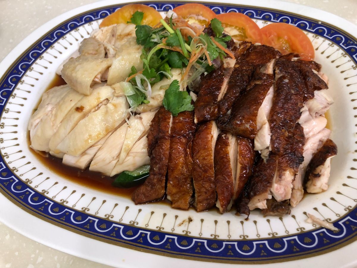 LUCKY　PLAZA
タグ屋とチキンライス