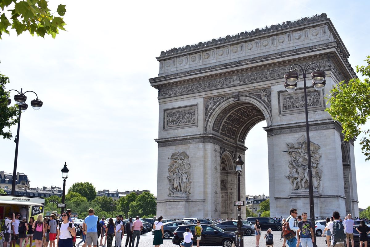 エッフェル塔→凱旋門→ラファイエット