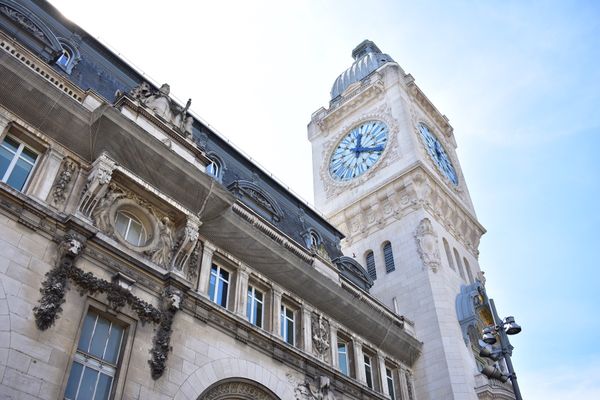 フランス・パリ「パリ旅行」の写真：マレ地区　ニフラーを探して