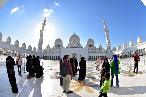 アラブ首長国連邦・ドバイ「ドバイ旅行」の写真：アブダビのシェイク・ザイード・グランド・モスク