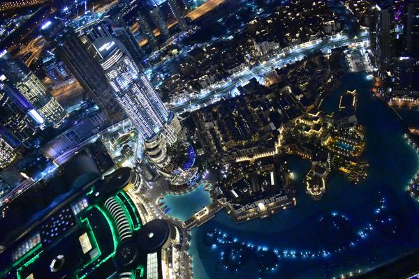 アラブ首長国連邦・ドバイ「ドバイ旅行」の写真：ブルジュハリファからの夜景