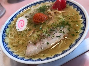 ラーメン、龍上海。