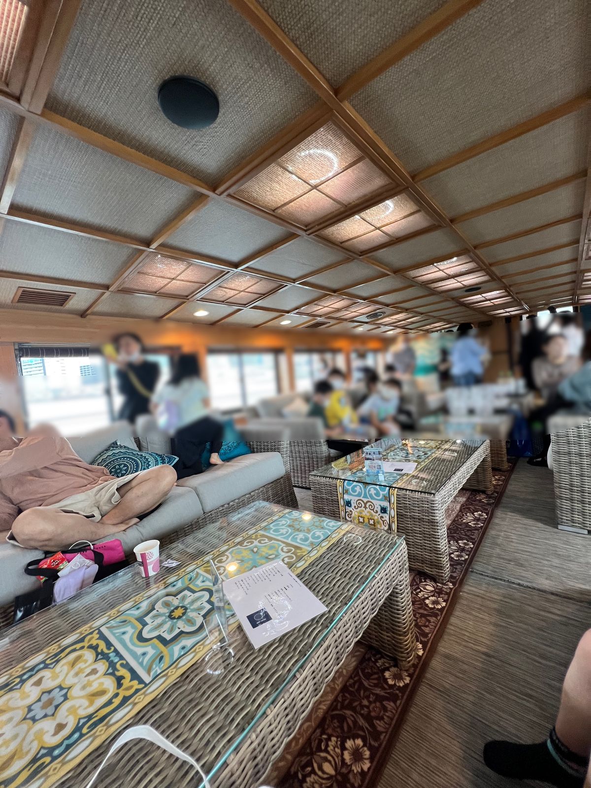 あみ達の屋上付きの屋形船
BBQ仕様なので中は和というより洋に近い船です
...