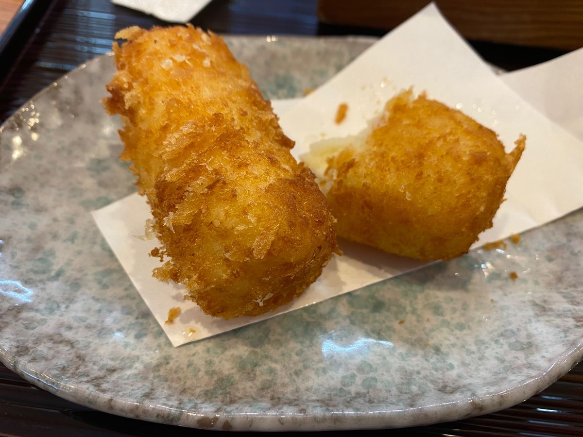 氷見うどん！
海津屋さんでいただきました！

クリームコロッケがめっちゃ美...