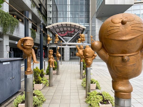 日本・富山県「1泊2日富山旅！」の写真：ドラえもんの散歩道！