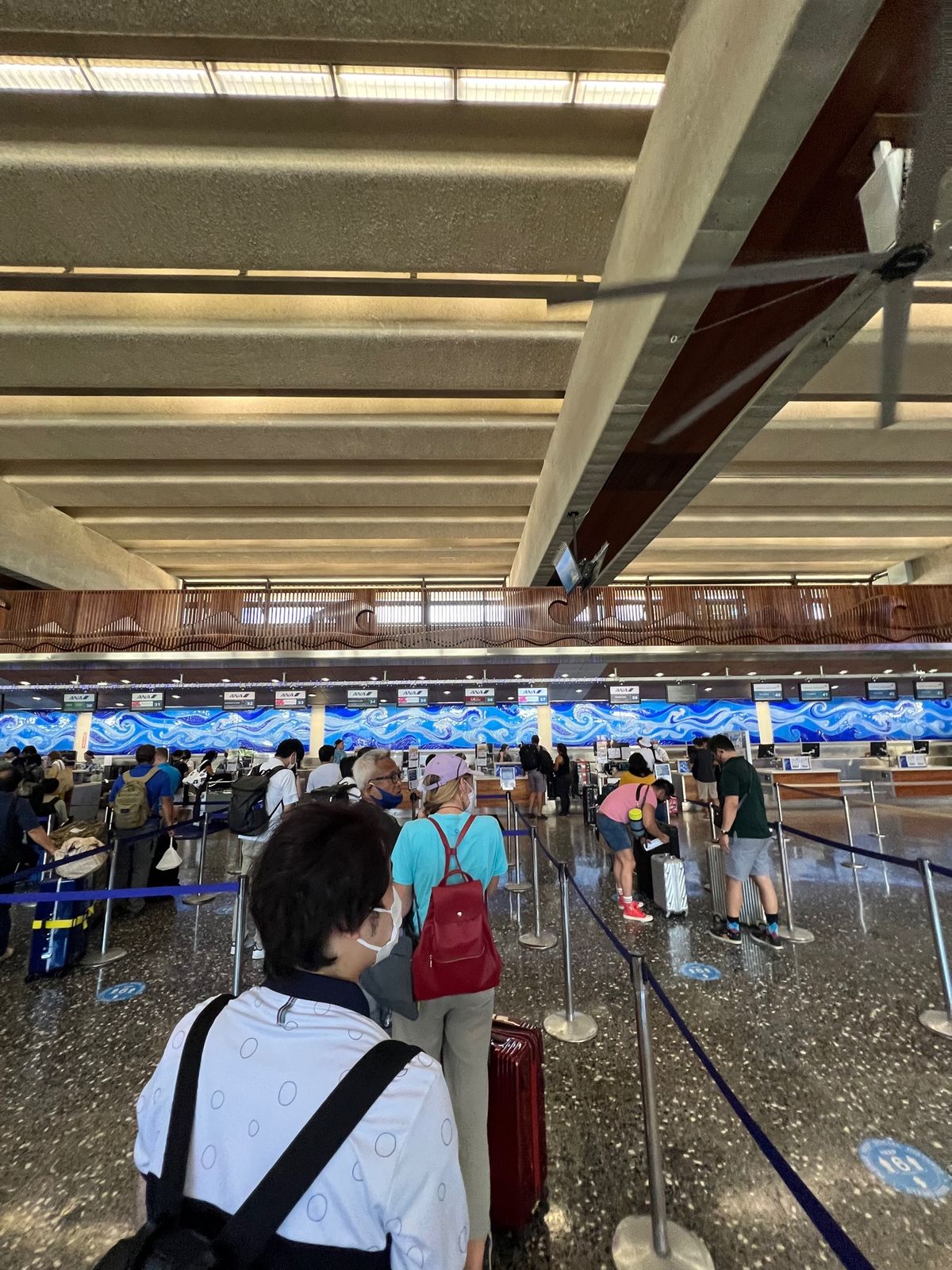 帰りのフライトへ

ファストトラックのチェックもあってかかなり流れが遅い
...