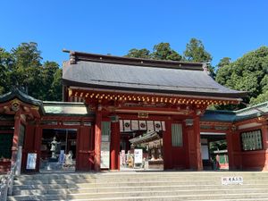 宮城県塩竈市
志波彦神社
●志波彦神社の鳥居
●志波彦神社の門
●志波彦神...