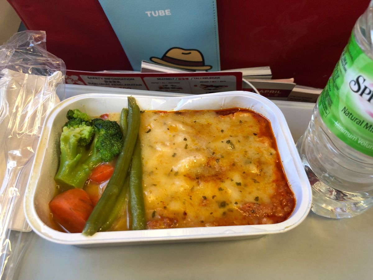 D7　379　TPE-KUL
9M-XBC　Airbus　A330-343...