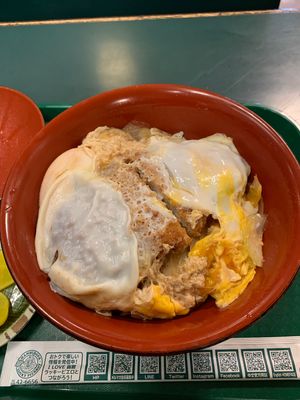 ラッキーピエロのカツ丼美味しい。
水無海浜温泉は野湯♨️