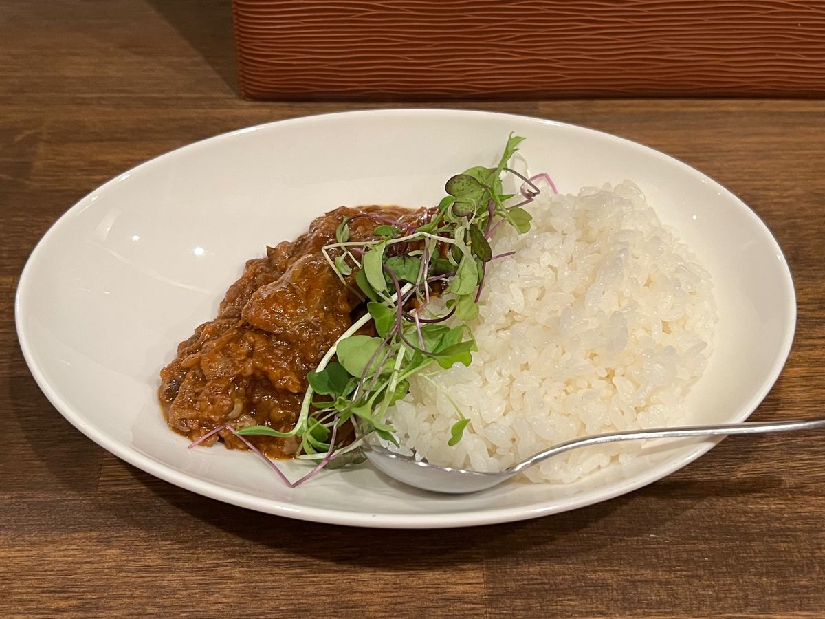 RICA食堂

独りで来てるくせに
めちゃくちゃ呑み食いするから
オーナー...