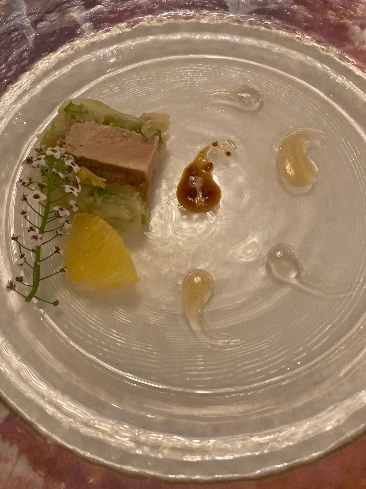 夕食🍽17時半〜と19時45分〜の２回制。
私は１回目でした。