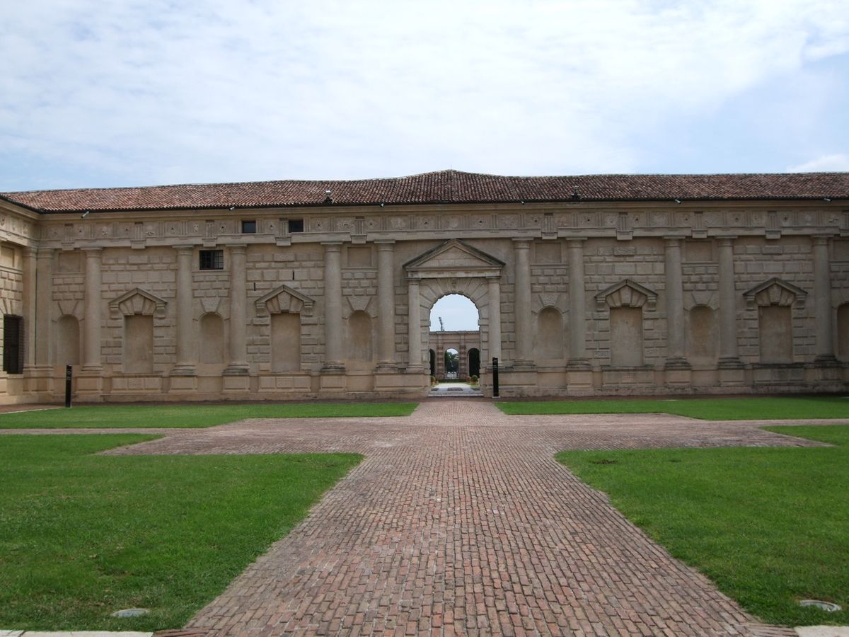 ルネサンス都市マントヴァ
テ宮殿二枚　ロトンダ　ドゥカーレ宮殿