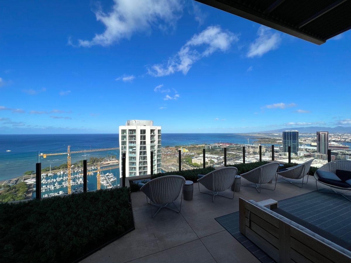 アメニティが42階にあります
スカイデッキ、ラウンジ、ジム