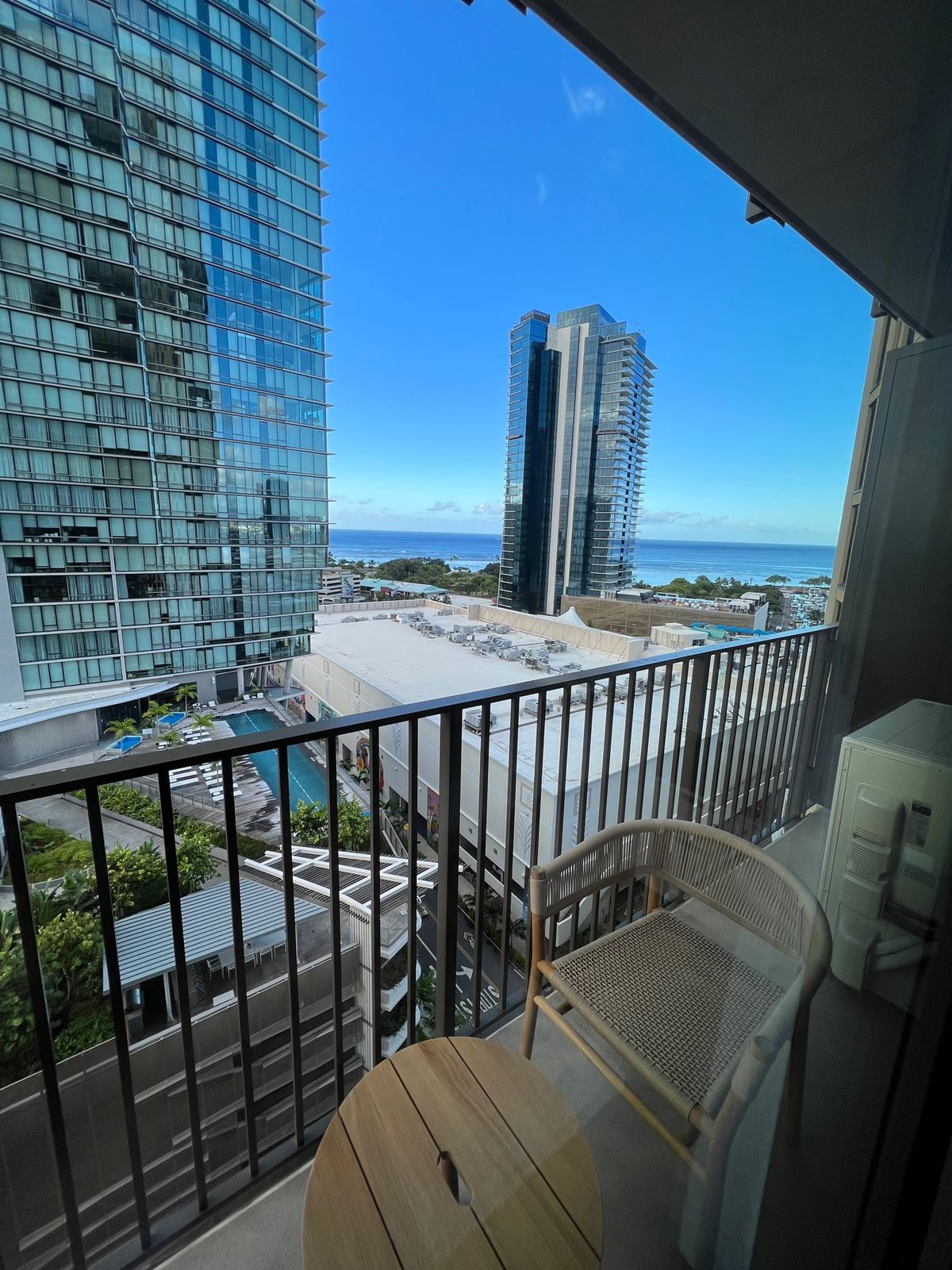 部屋です
コンパクトですがちょっとしたホテルに泊まるよりはいい感じでした👍