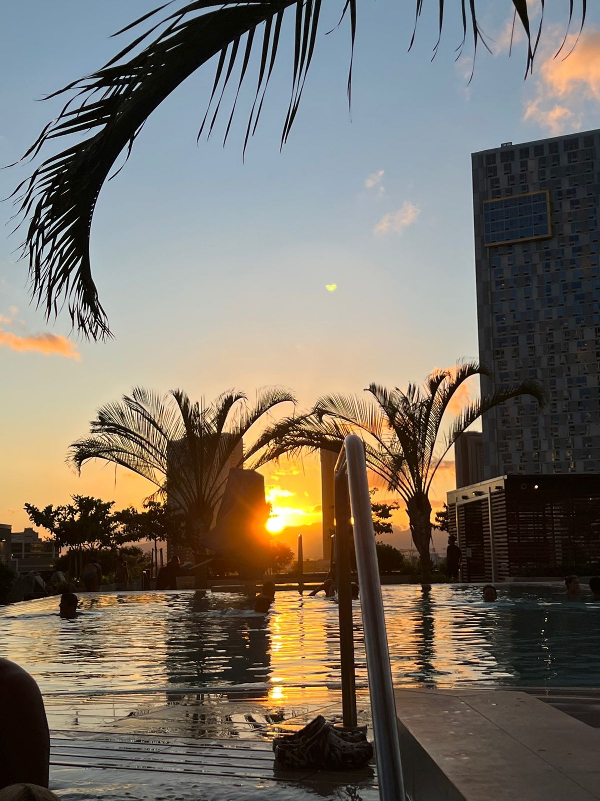 最終日。
PCRなどは面倒さは多少あったものの、日本人は少なく、いつもとは...