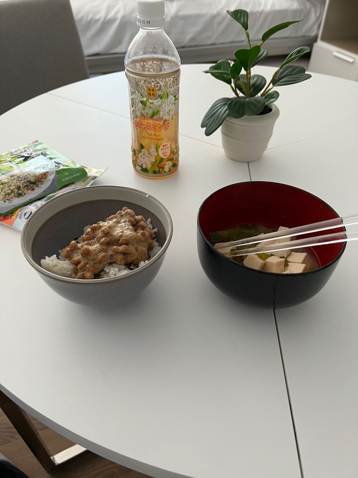 外食するとBLTサンドが3000円とかだったので、自炊