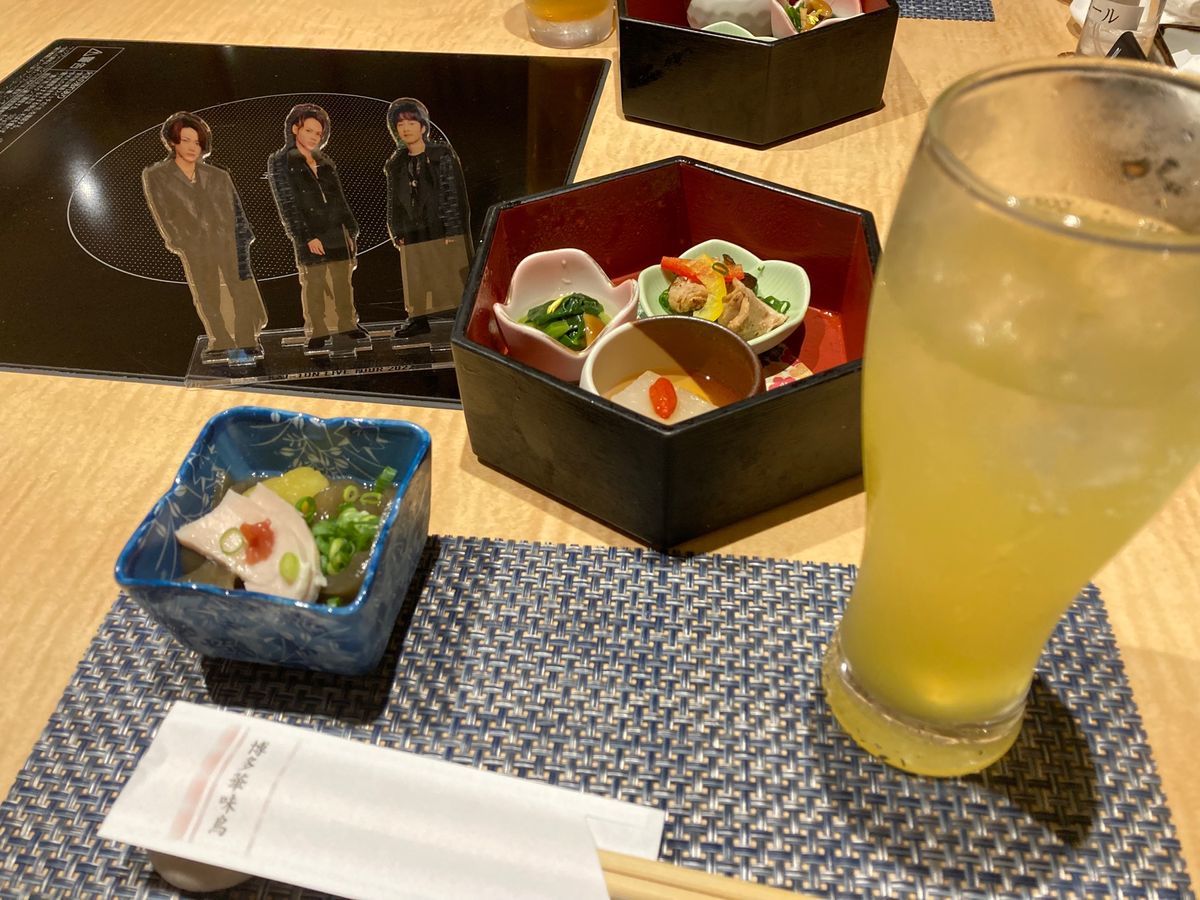 九州初上陸✈️
KAT-TUN遠征で福岡へ。

オーラスの地だったので終演...