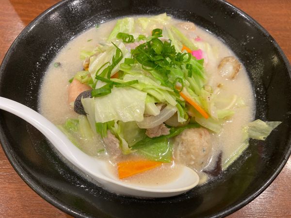 日本・長崎「雨は大丈夫なのか？初夏の長崎」の写真：2日目のランチもちゃんぽん！
長崎駅には...