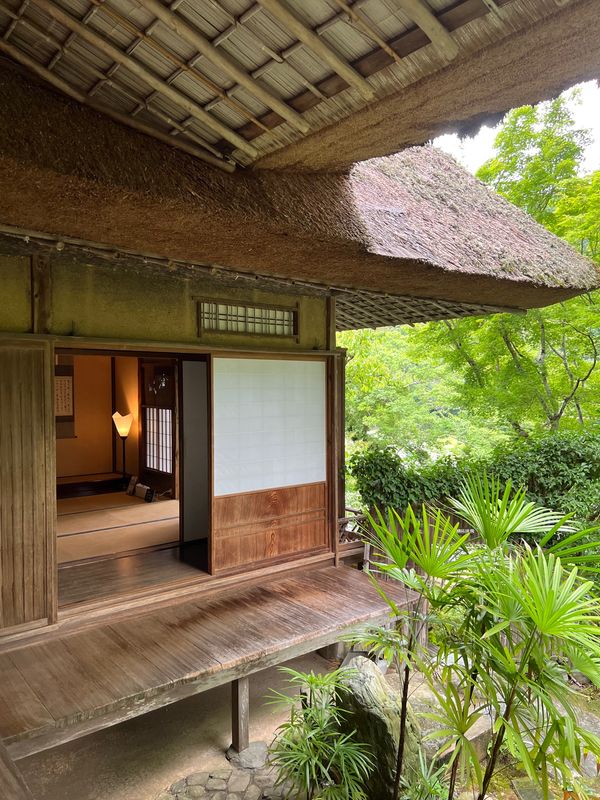 日本・松山「松山　JALどこかにマイル旅5回目」の写真：愛媛県大洲市
臥龍山荘
●藁葺き屋根
●...