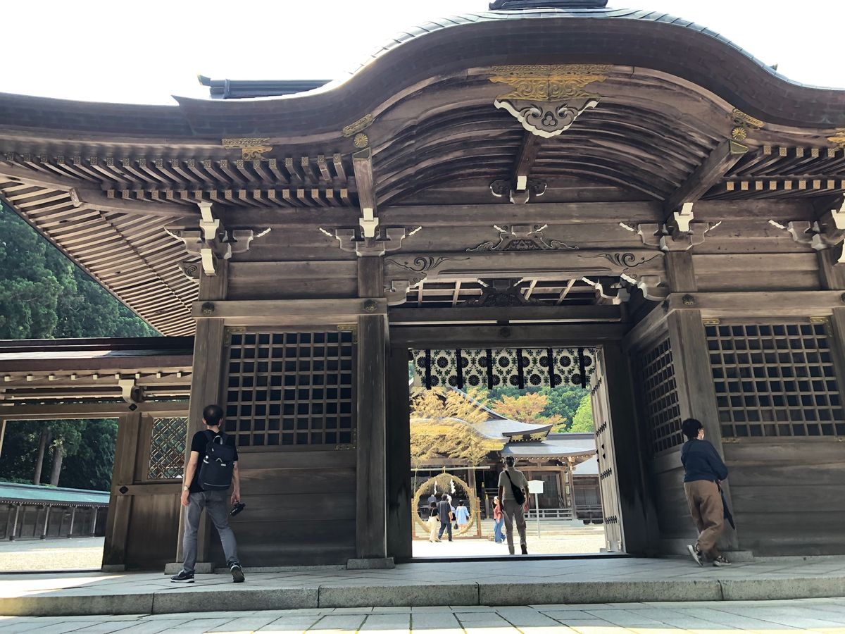 弥彦神社
高龍神社