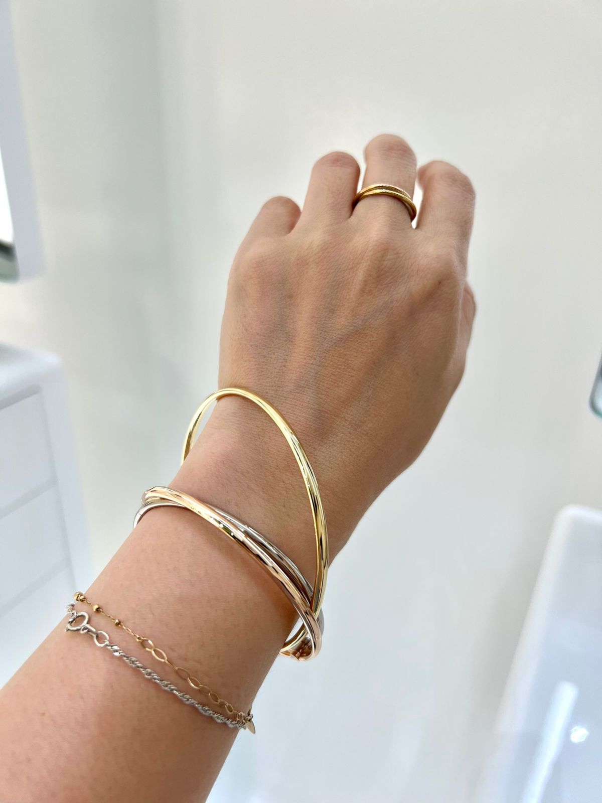 会議の翌日は有給を取ってお買い物DAY💸

まずはカルティエ×サカイコラボ...