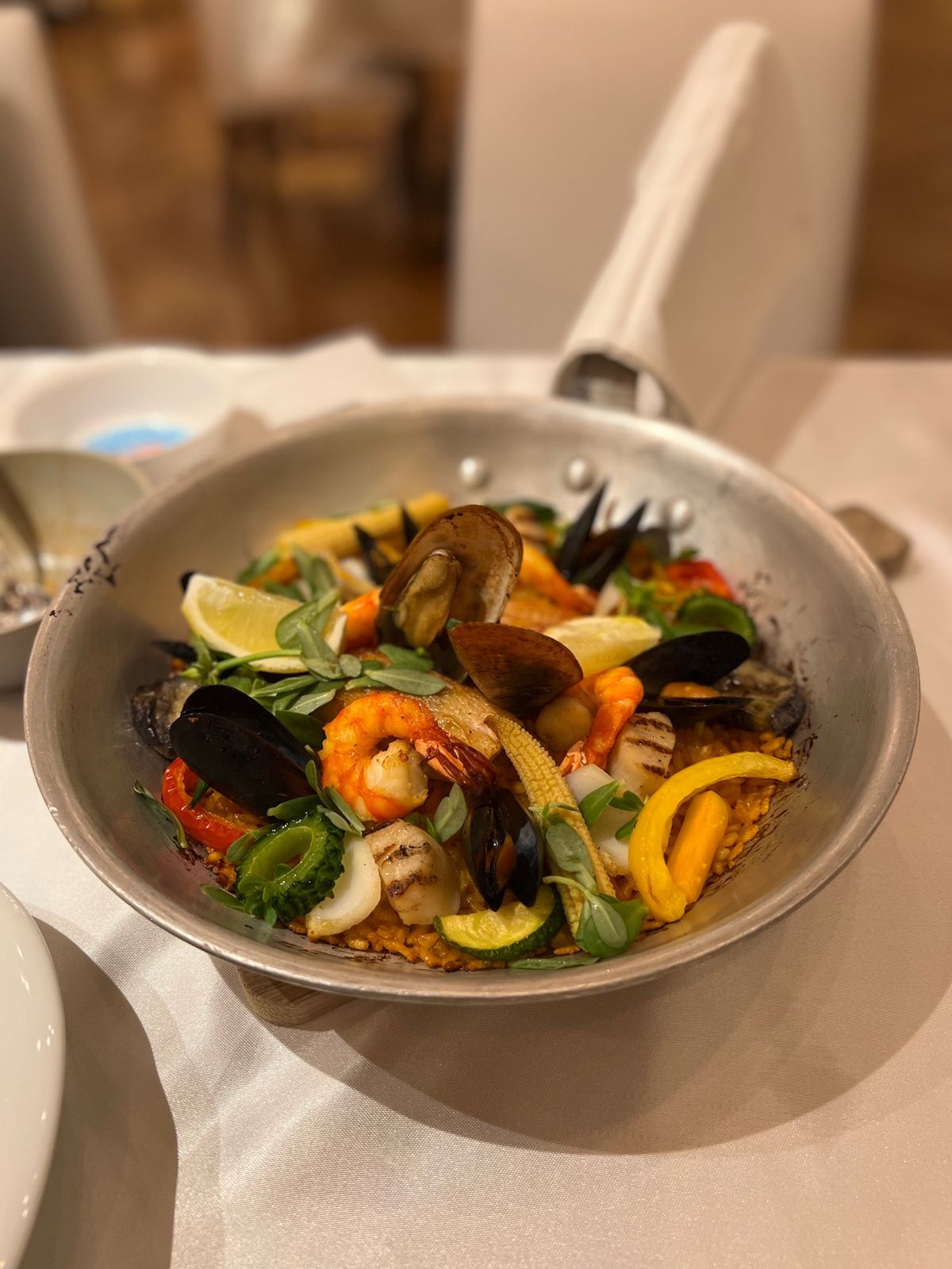 夜ご飯は朝食と同じ場所のシギラタートルベイで

シーフード料理中心のレスト...