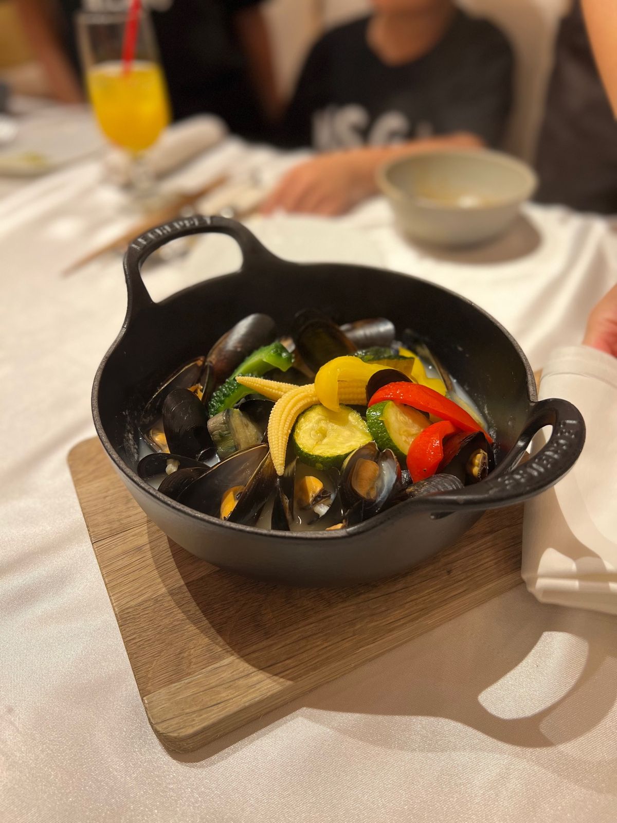 夜ご飯は朝食と同じ場所のシギラタートルベイで

シーフード料理中心のレスト...