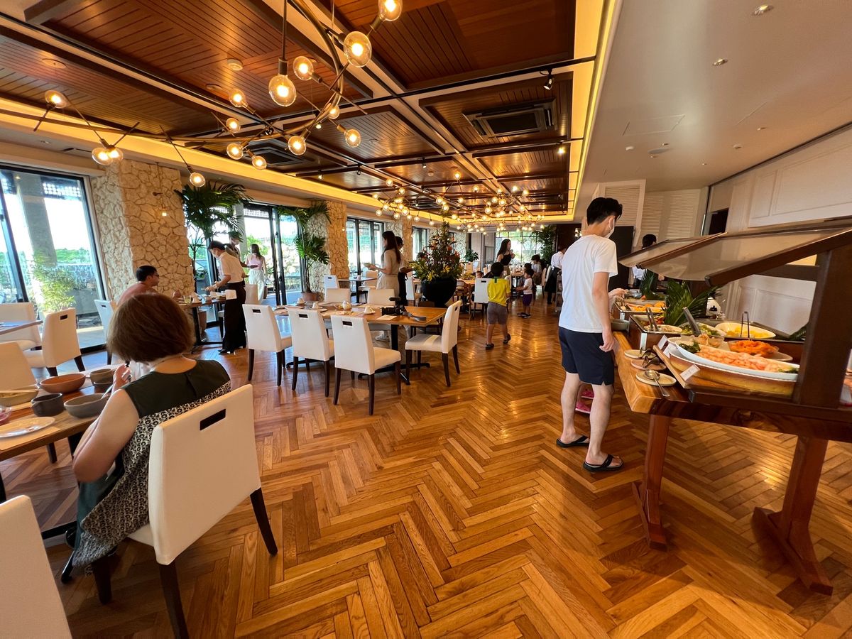 シギラミラージュの朝食は蜃気楼の和食かシギラタートルベイのブッフェ（アラマ...