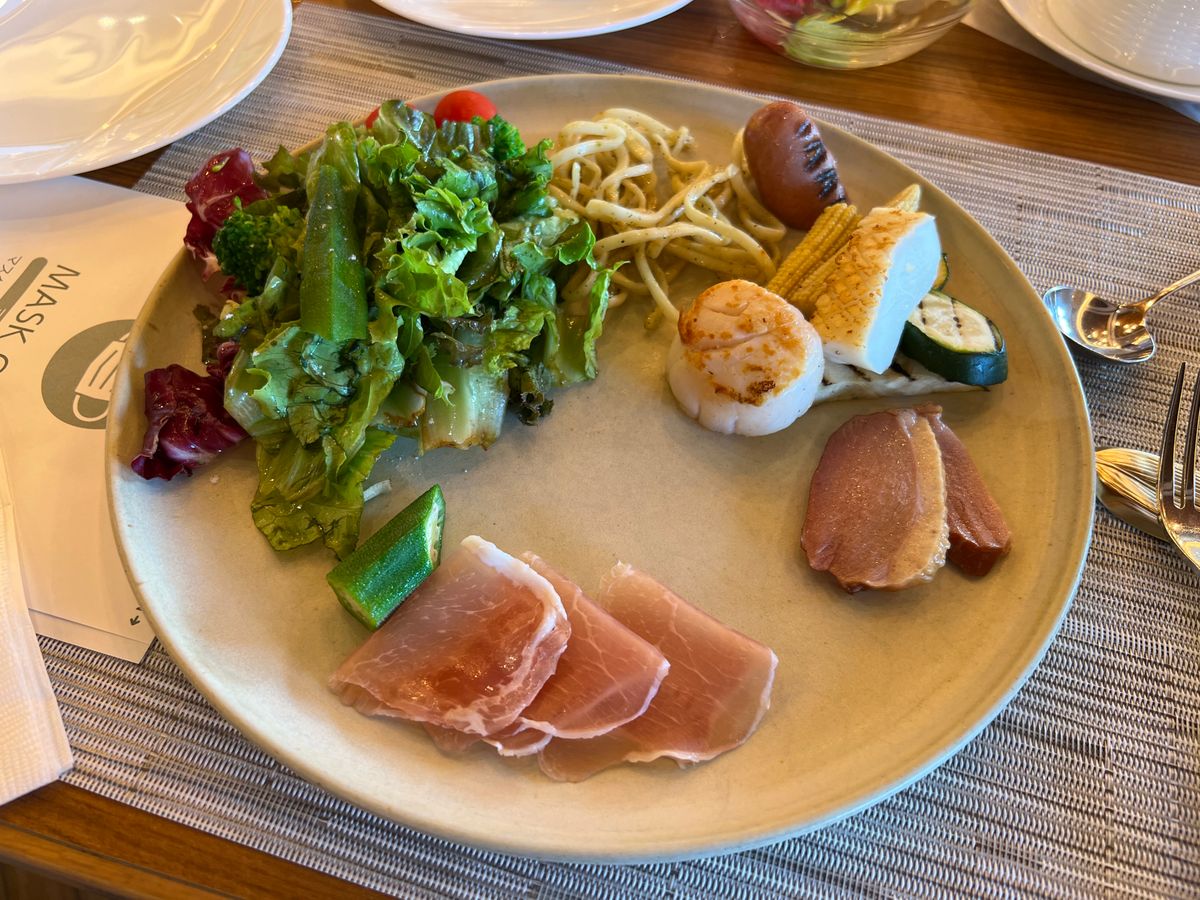 シギラミラージュの朝食は蜃気楼の和食かシギラタートルベイのブッフェ（アラマ...