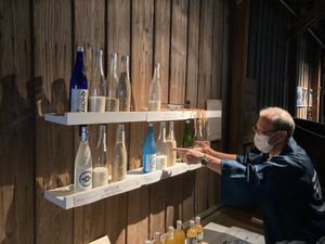 17XX年創業の今代司酒造酒蔵見学
物腰柔らかな語り口のガイド（おそらく現...