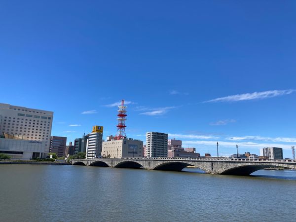 日本・新潟県「結婚パーティーついでに観光」の写真：萬代橋
ドカベン
白山神社
ぽんしゅ館