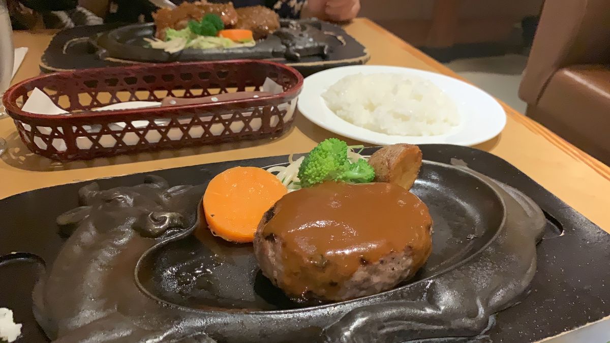 夢の吊橋の散策
静岡ならではの炭焼きレストランに行った翌日に火事になってし...